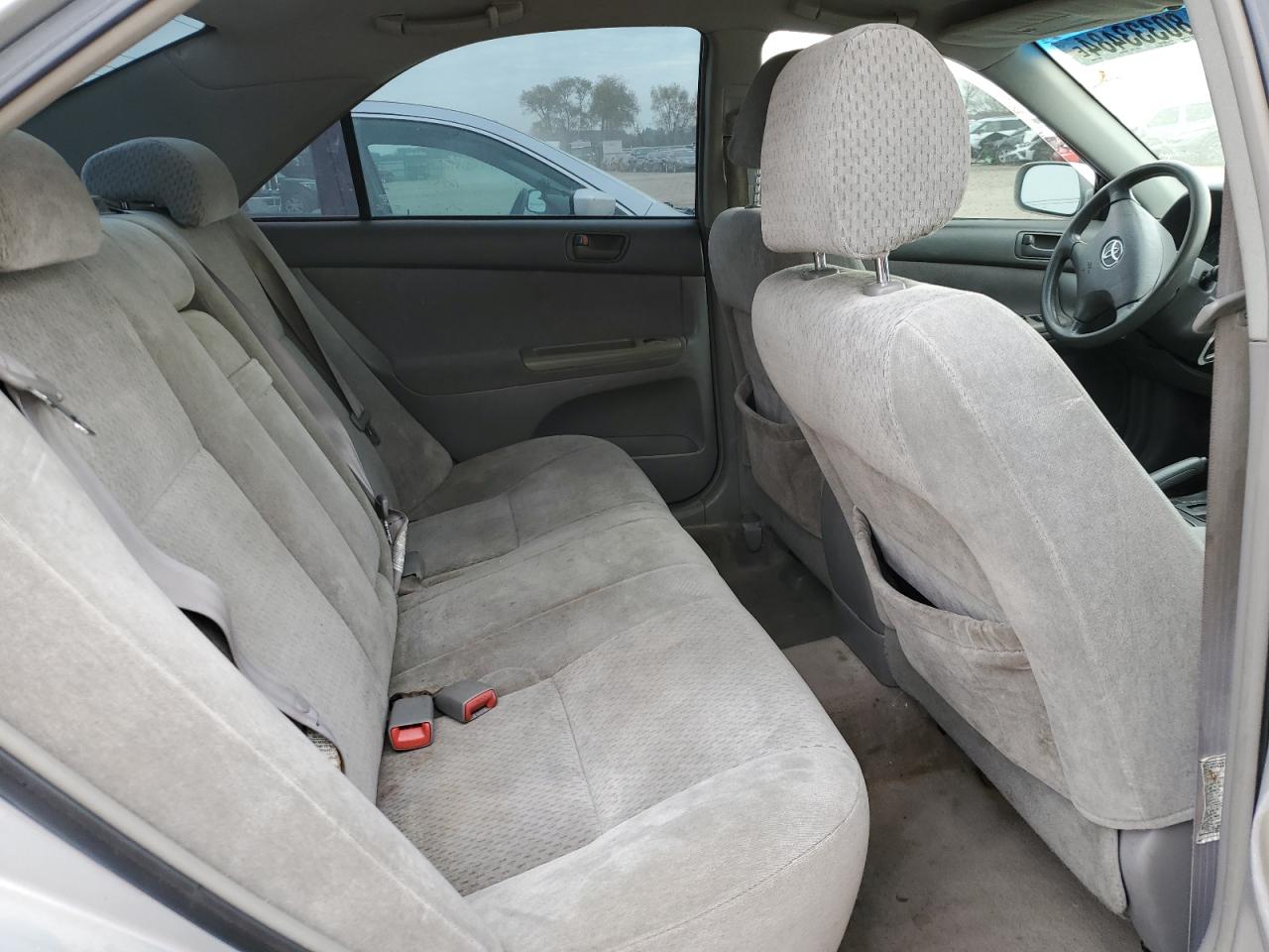 2004 Toyota Camry - Image 10