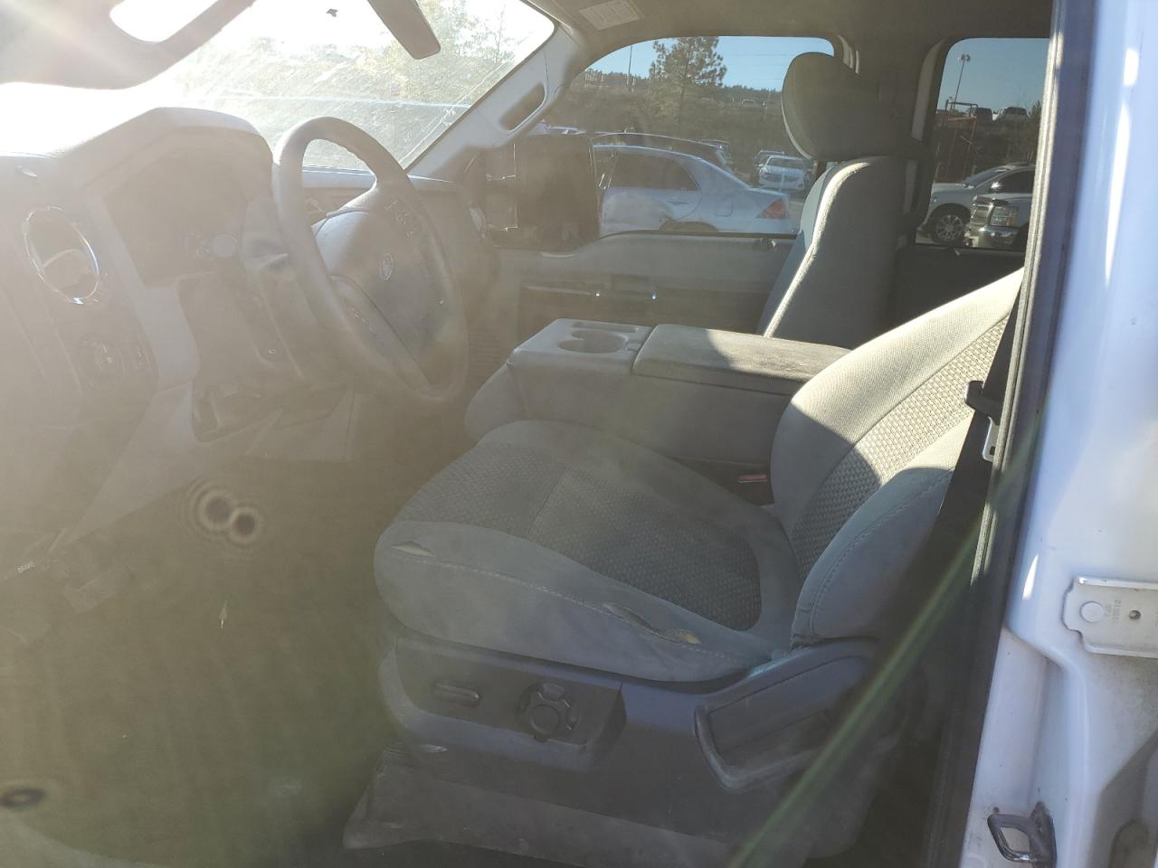 2011 Ford F250 - Image 7