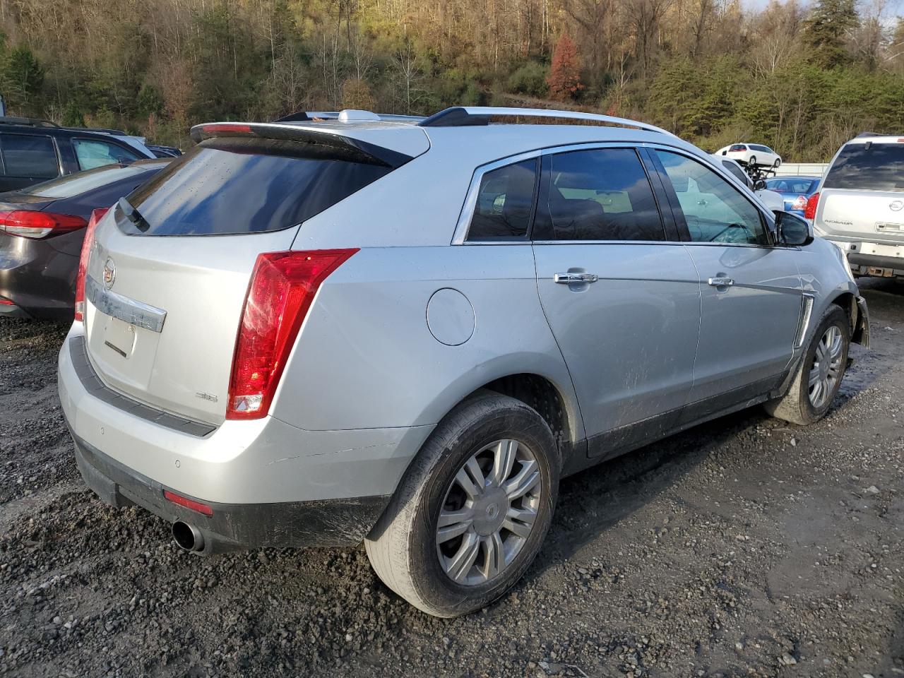 VIN 3GYFNEE33FS567844 2015 CADILLAC SRX no.3