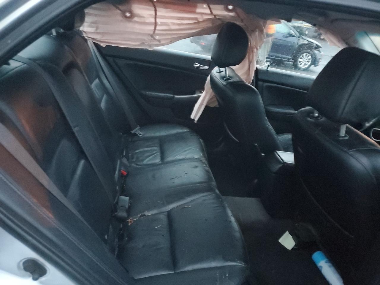 2004 Honda Accord - Image 10