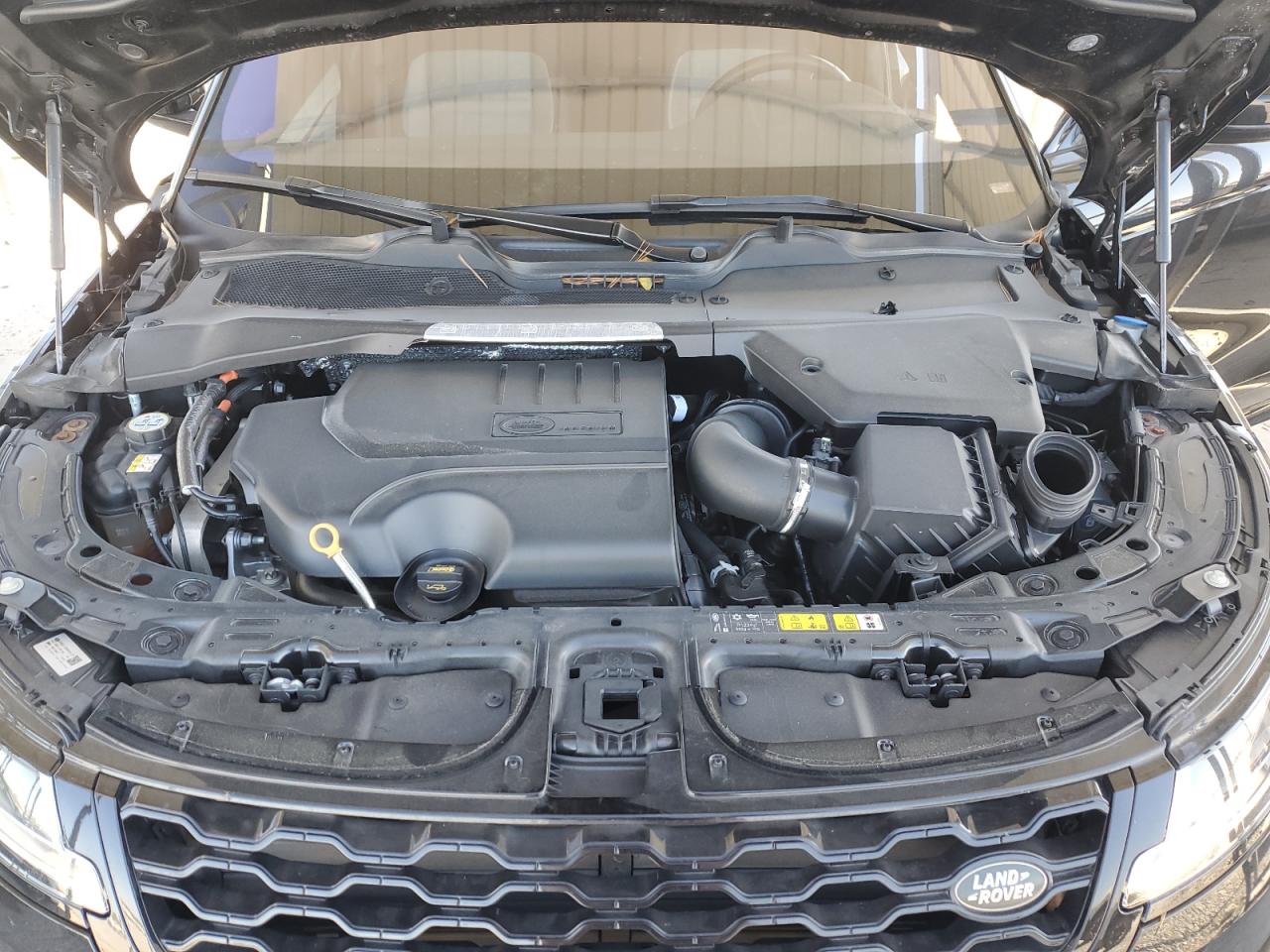 2020 Land Rover Range Rover - Image 12