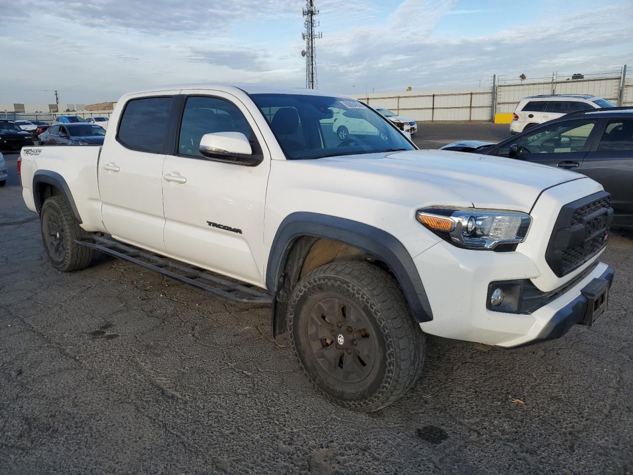 VIN 3TMDZ5BN8JM036420 2018 TOYOTA TACOMA no.4