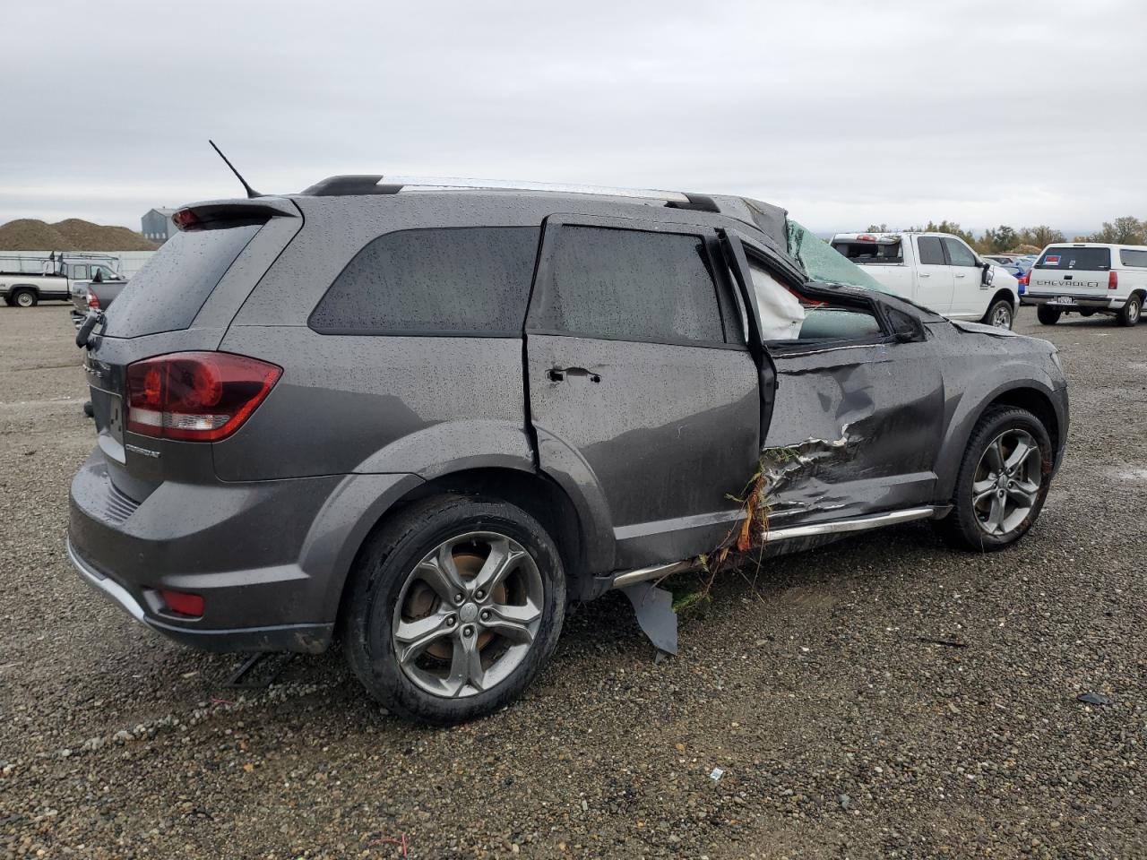 2017 Dodge Journey - Image 3