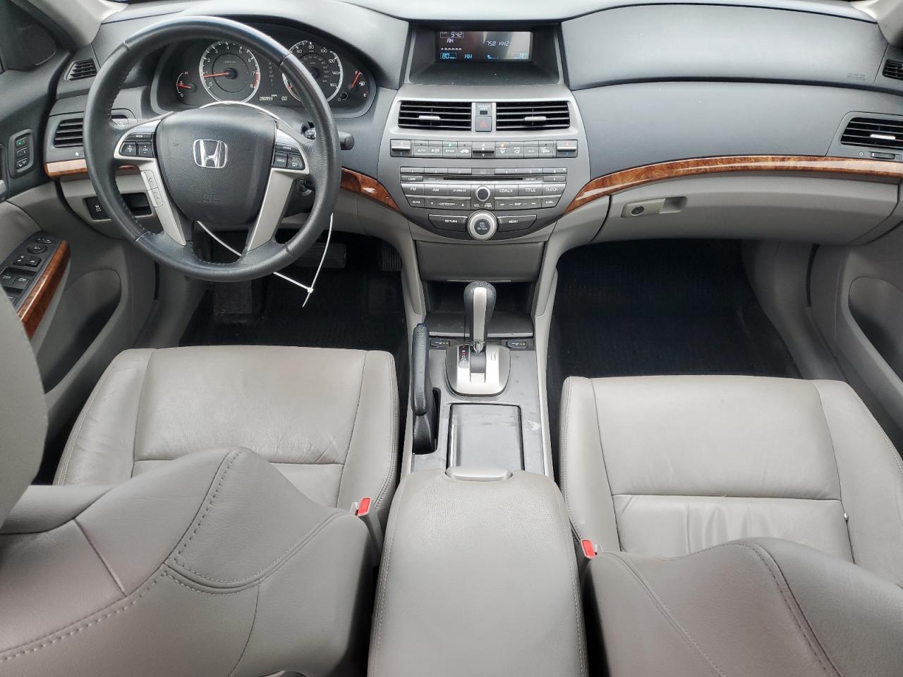 2012 Honda Accord - Image 8