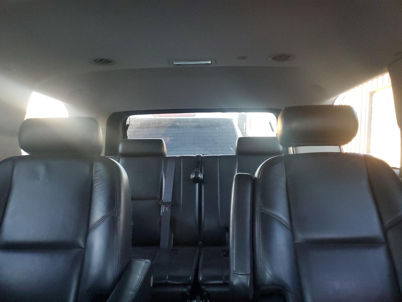 2009 Cadillac Escalade Luxury VIN: 1GYFK23229R241235 Lot: 45845155