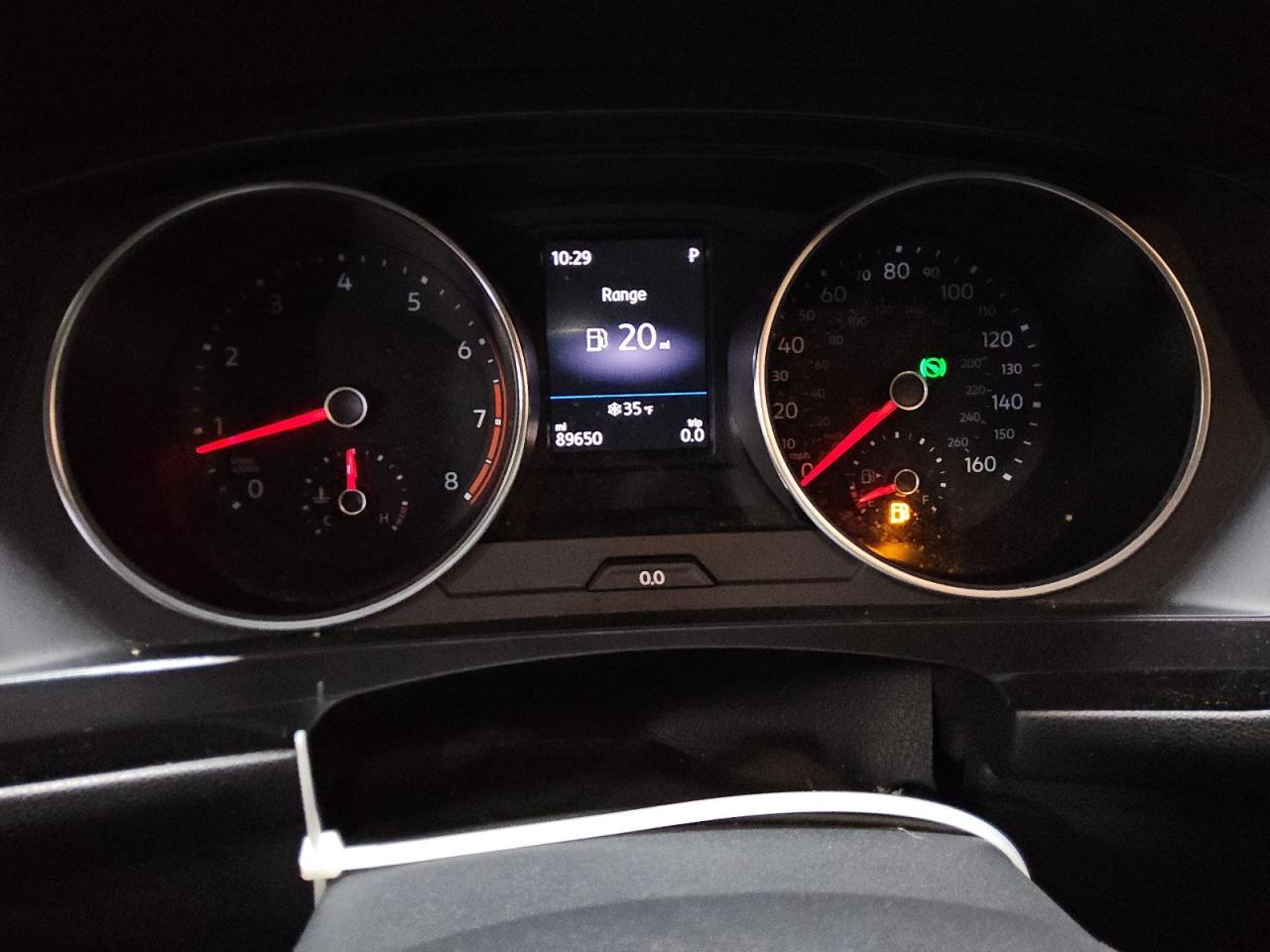 2019 Volkswagen Tiguan - Image 9