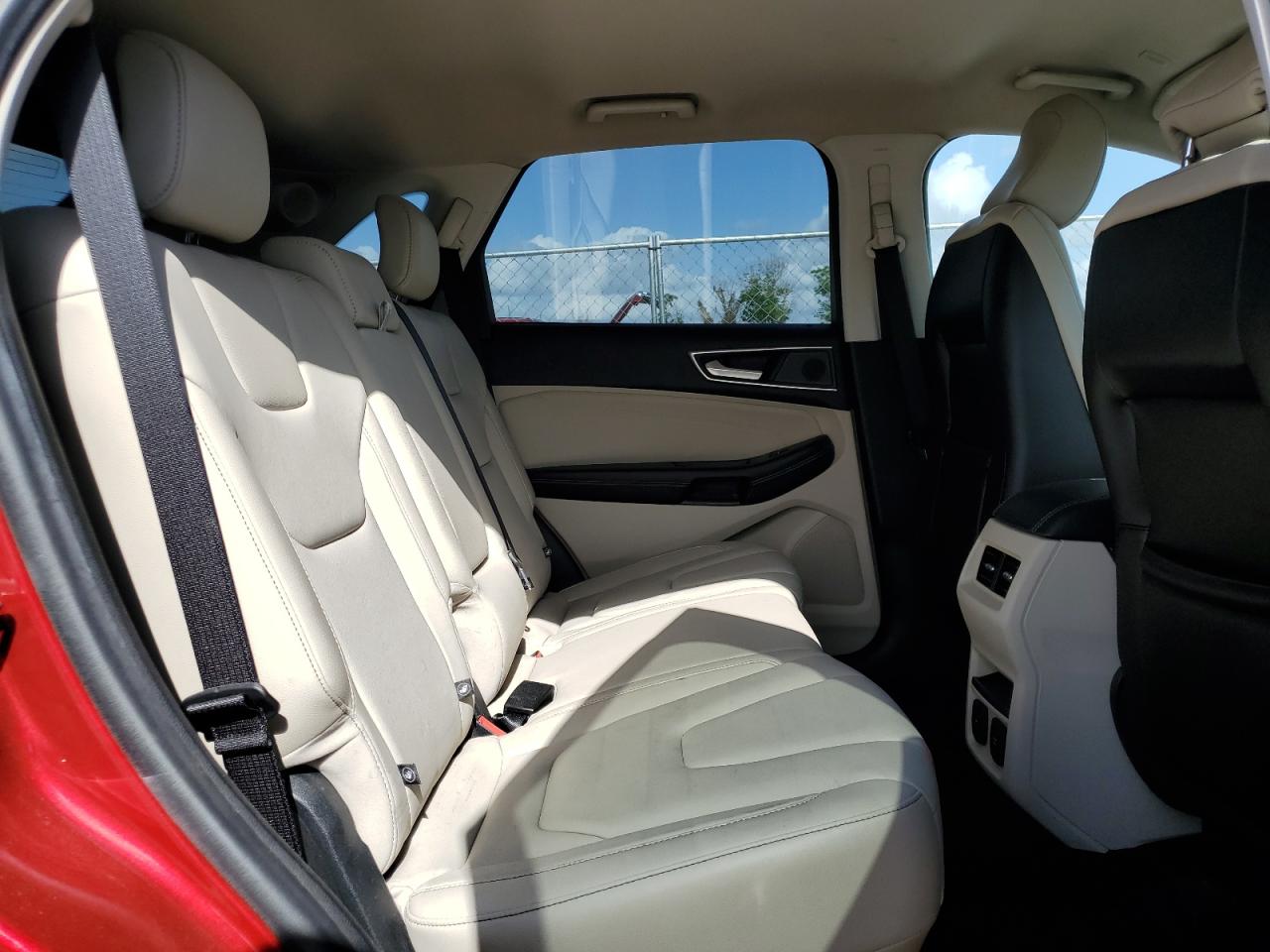 2020 Ford Edge - Image 11