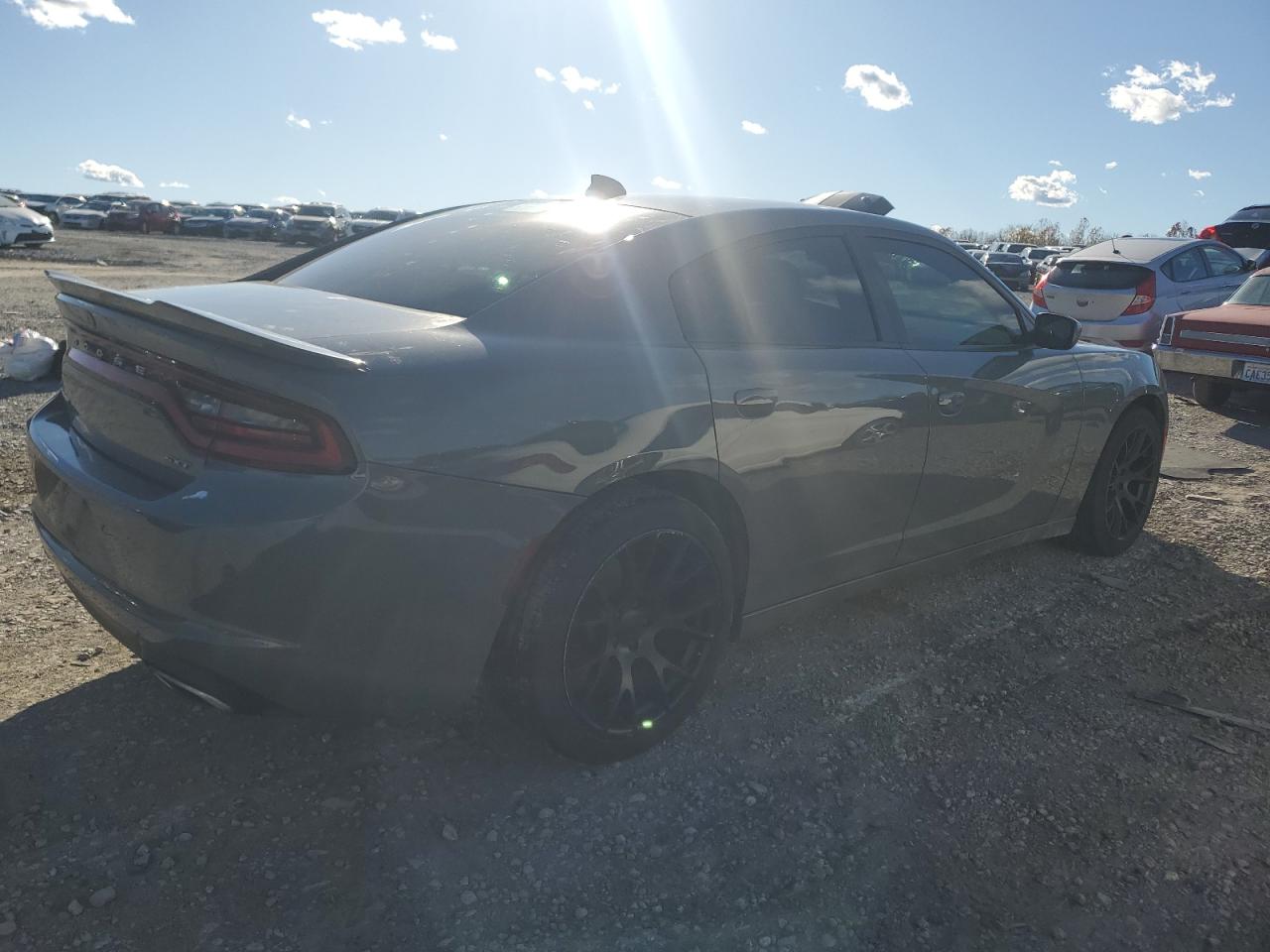 2018 Dodge Charger - Image 3