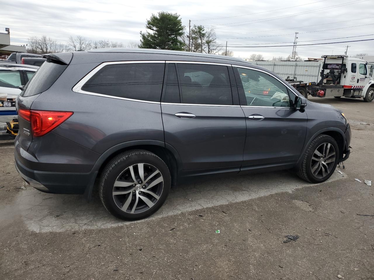 2018 Honda Pilot - Image 3