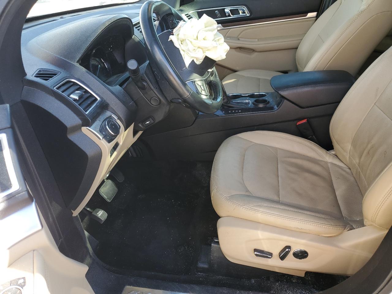 2017 Ford Explorer - Image 7