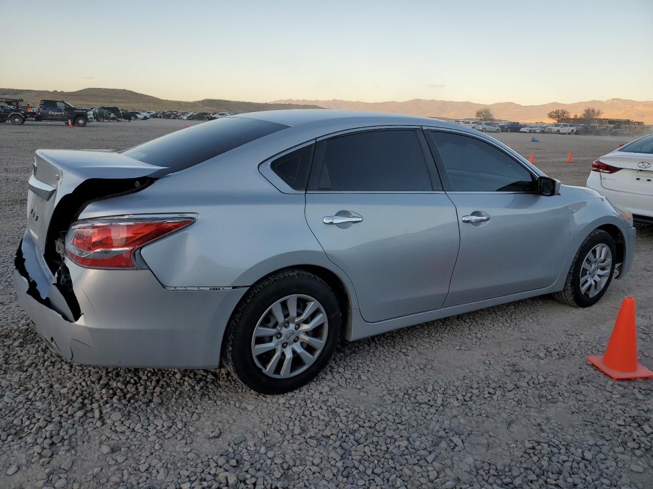 2015 Nissan Altima - Image 3