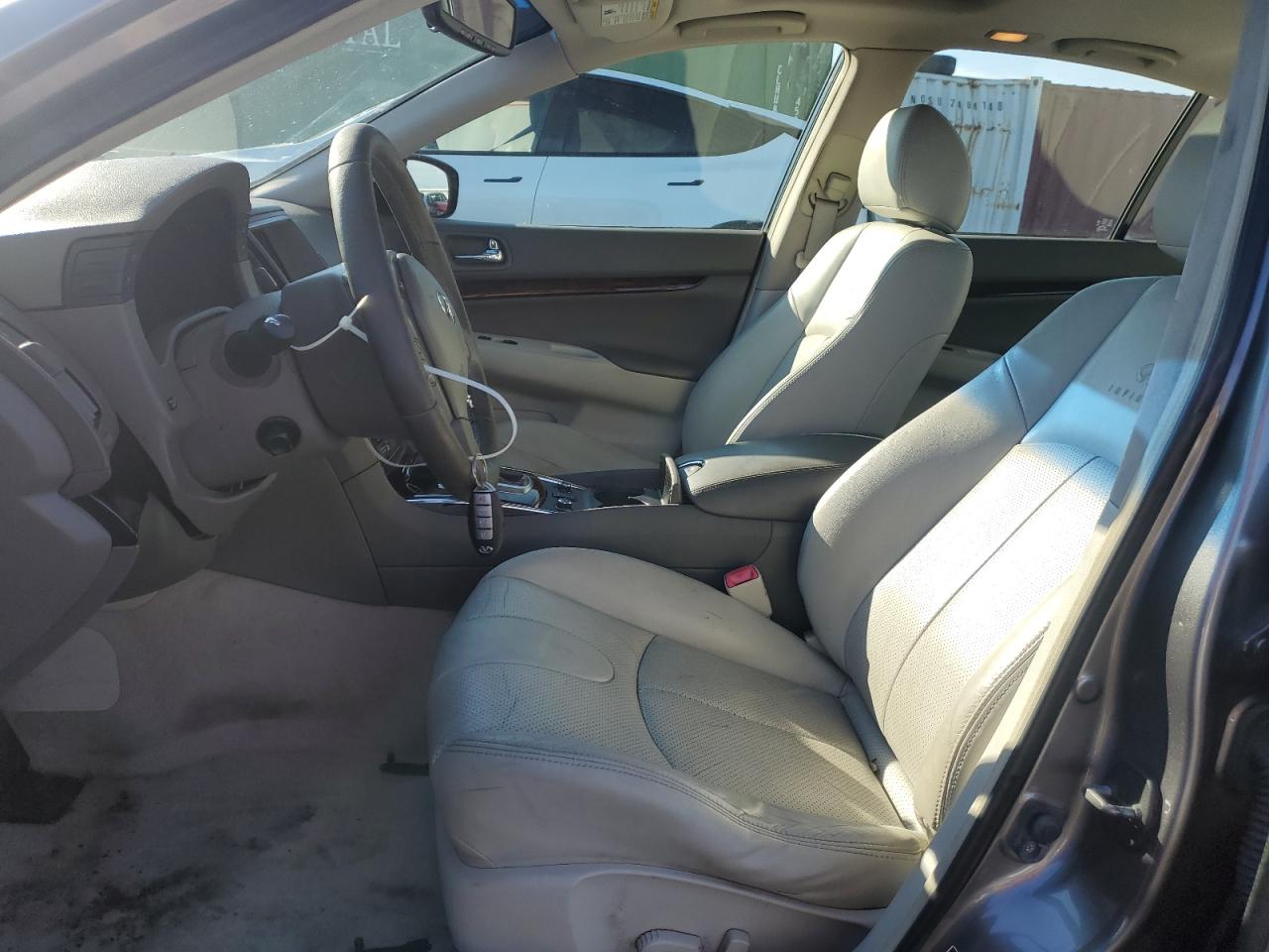 2012 Infiniti G - Image 7