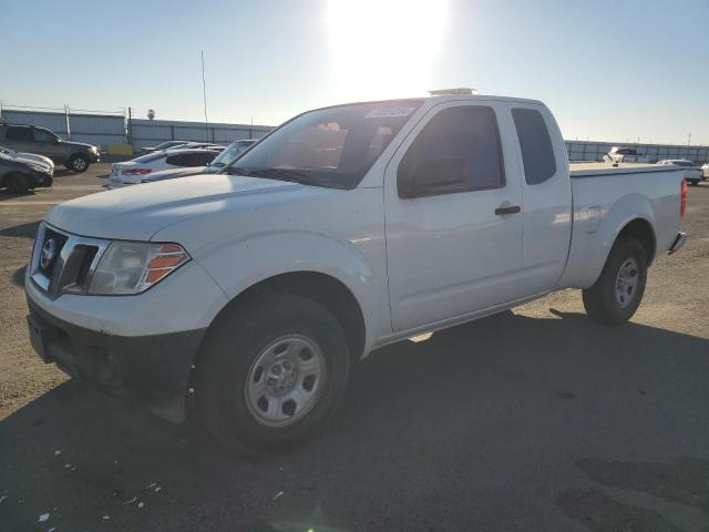 Pickups NISSAN FRONTIER 2015 White