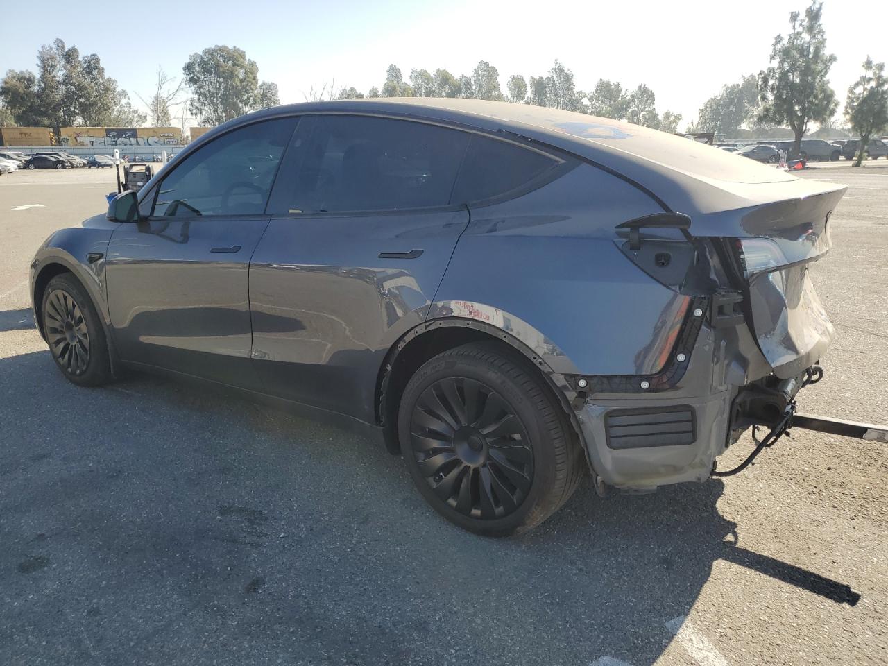 VIN 7SAYGDEEXPA172560 2023 TESLA MODEL Y no.2