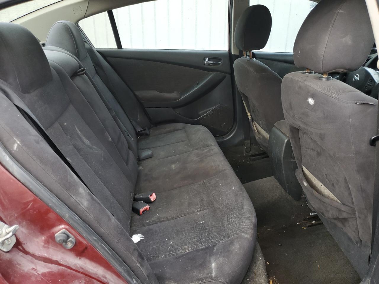 2011 Nissan Altima - Image 10