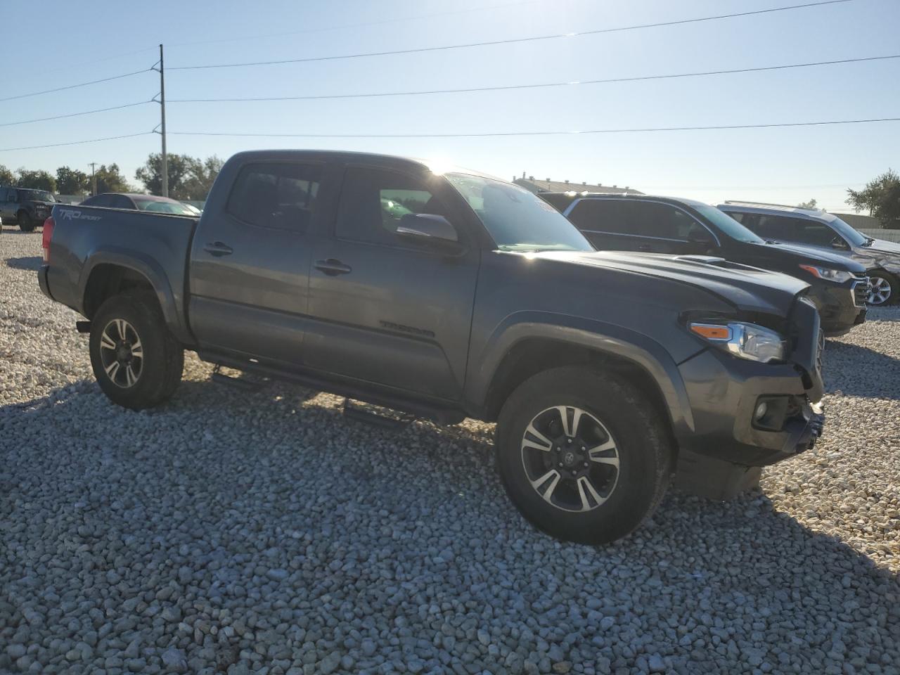 VIN 3TMAZ5CN5JM077766 2018 TOYOTA TACOMA no.4