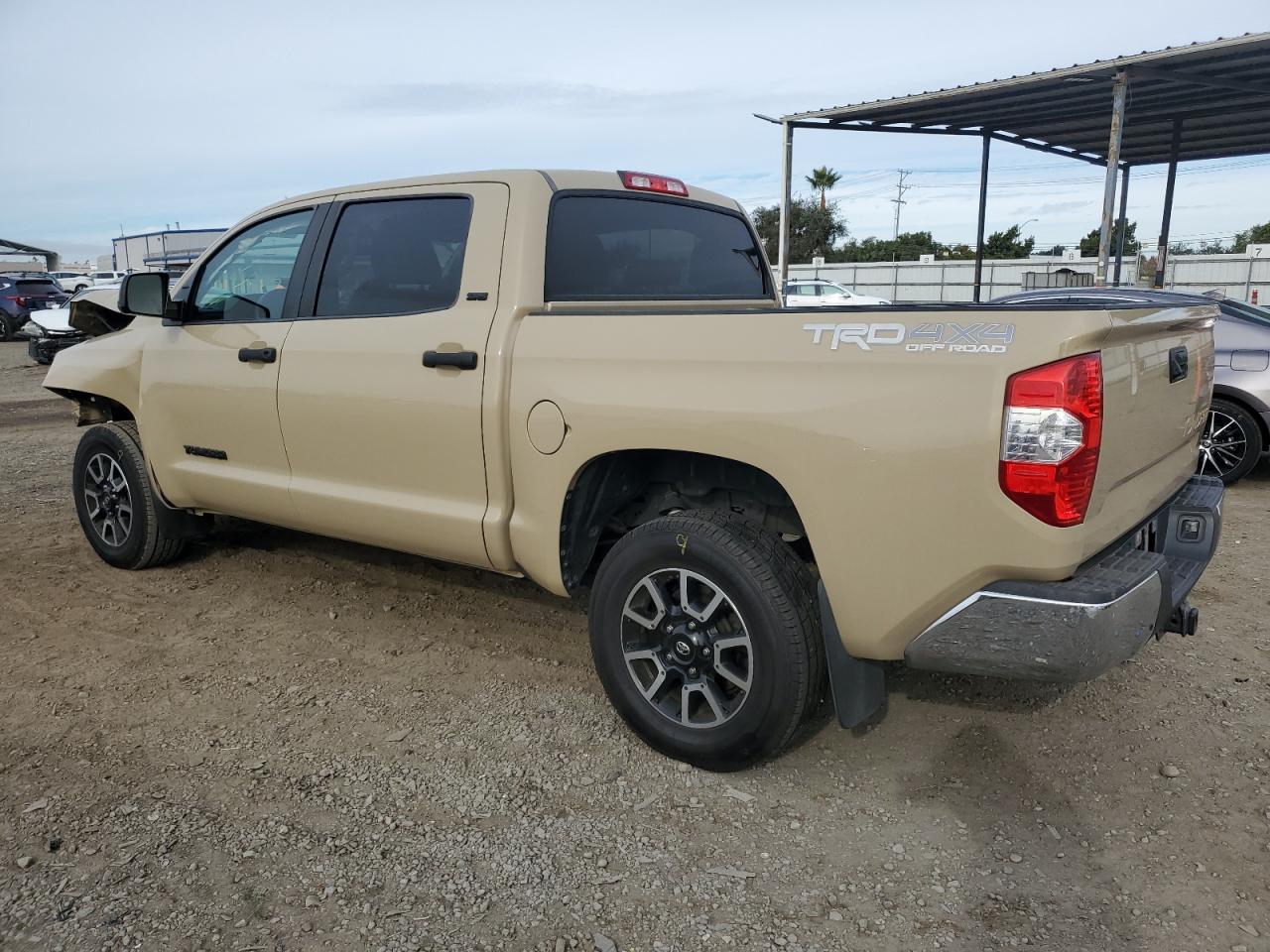 VIN 5TFDM5F17HX069502 2017 TOYOTA TUNDRA no.2