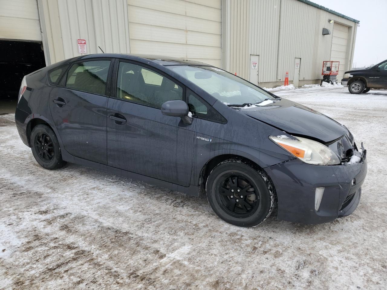 2015 Toyota Prius - Image 4