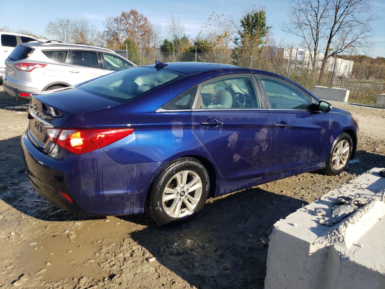 2014 Hyundai Sonata - Image 3
