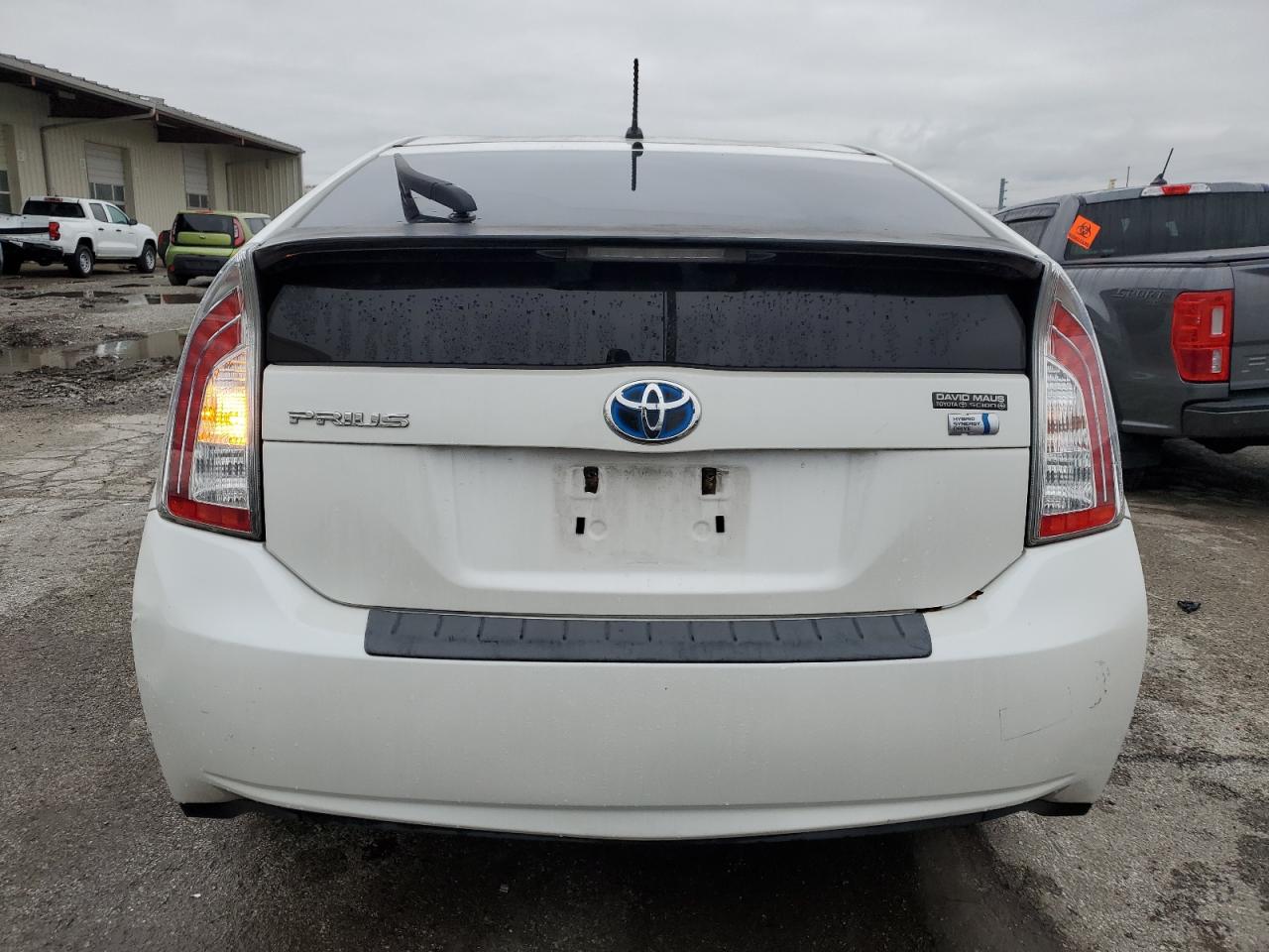 VIN JTDKN3DU5C5433717 2013 TOYOTA PRIUS no.6