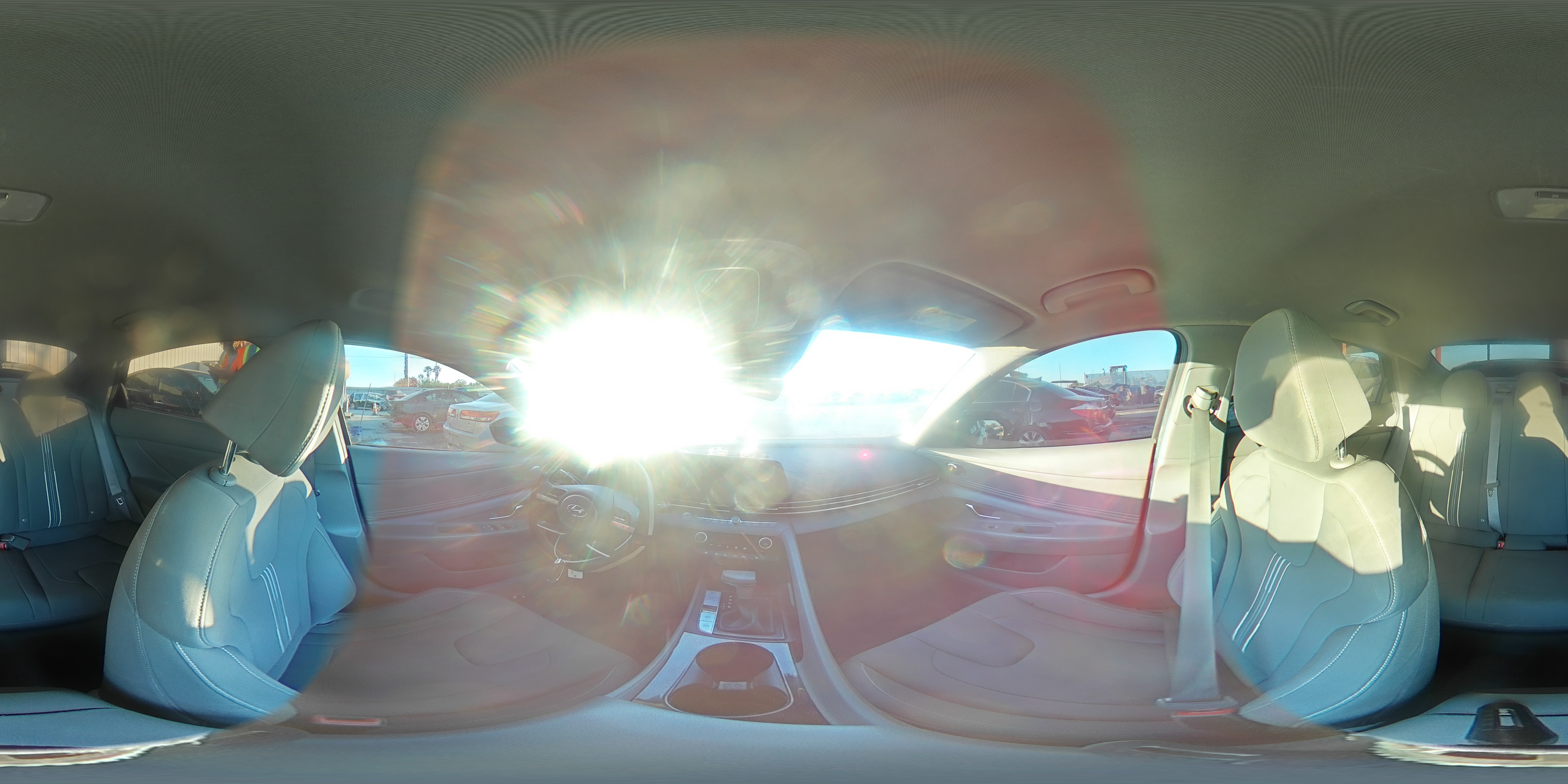 2023 Hyundai Elantra - Image 15