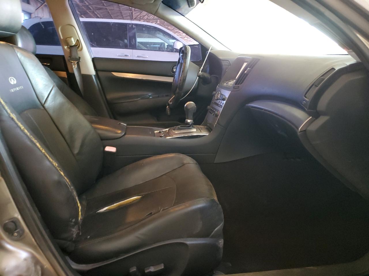 2013 Infiniti G - Image 7