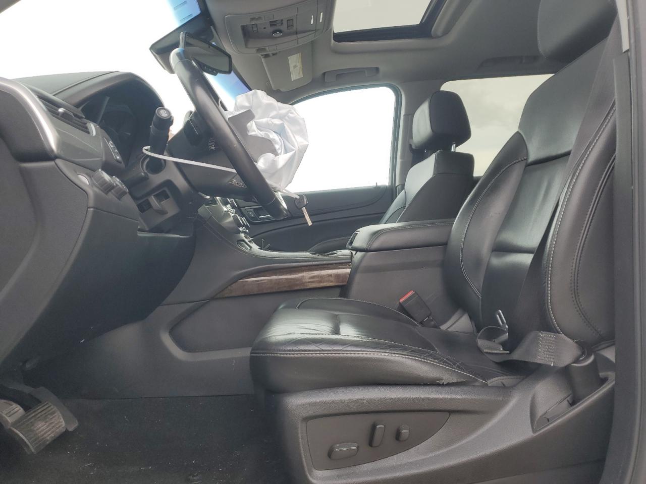 2018 Chevrolet Suburban - Image 7