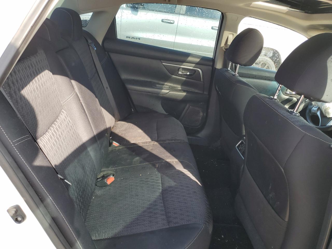 2016 Nissan Altima - Image 10