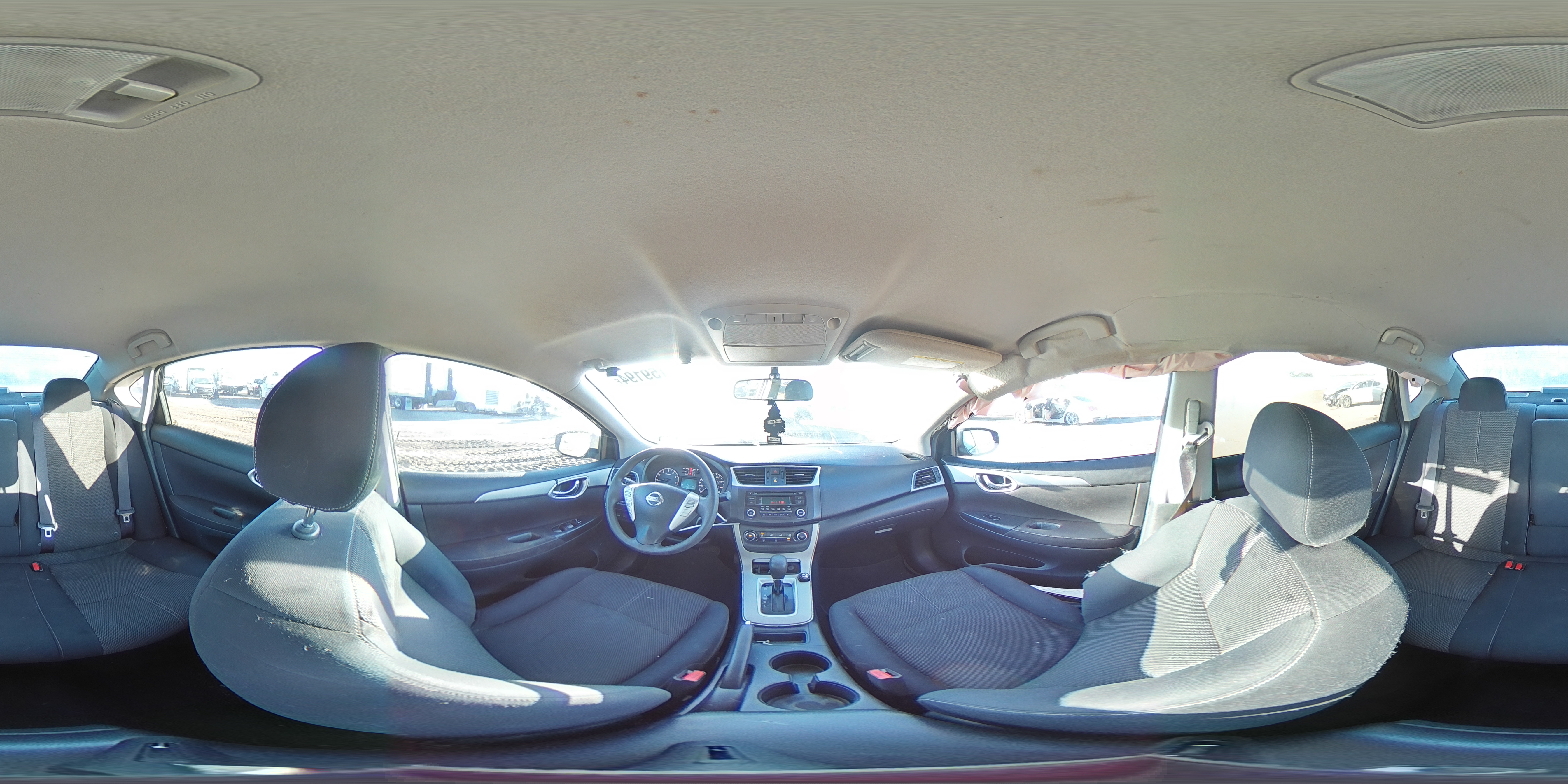 2015 Nissan Sentra - Image 13