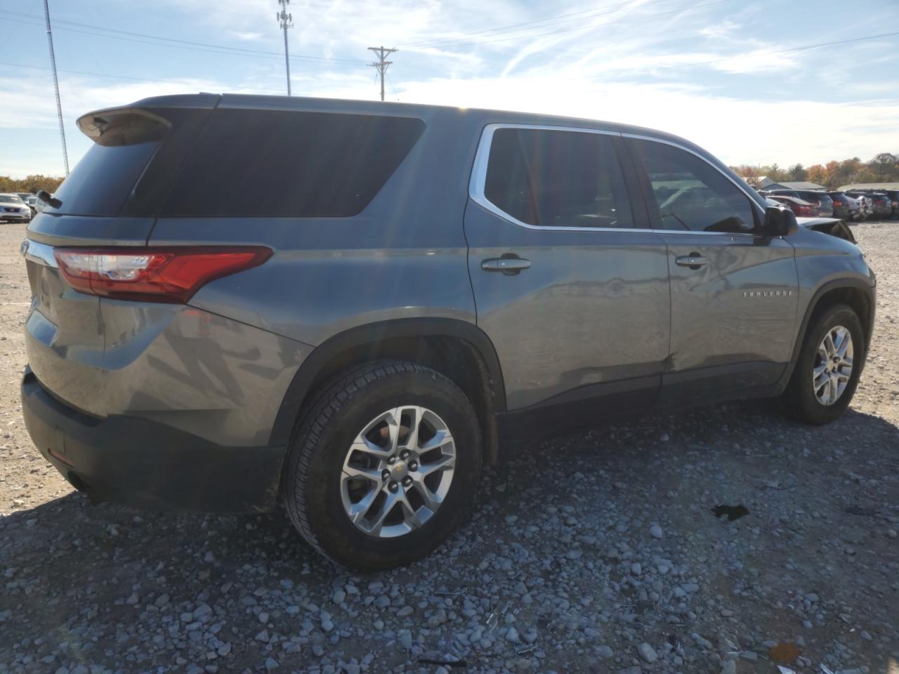 2020 Chevrolet Traverse - Image 3