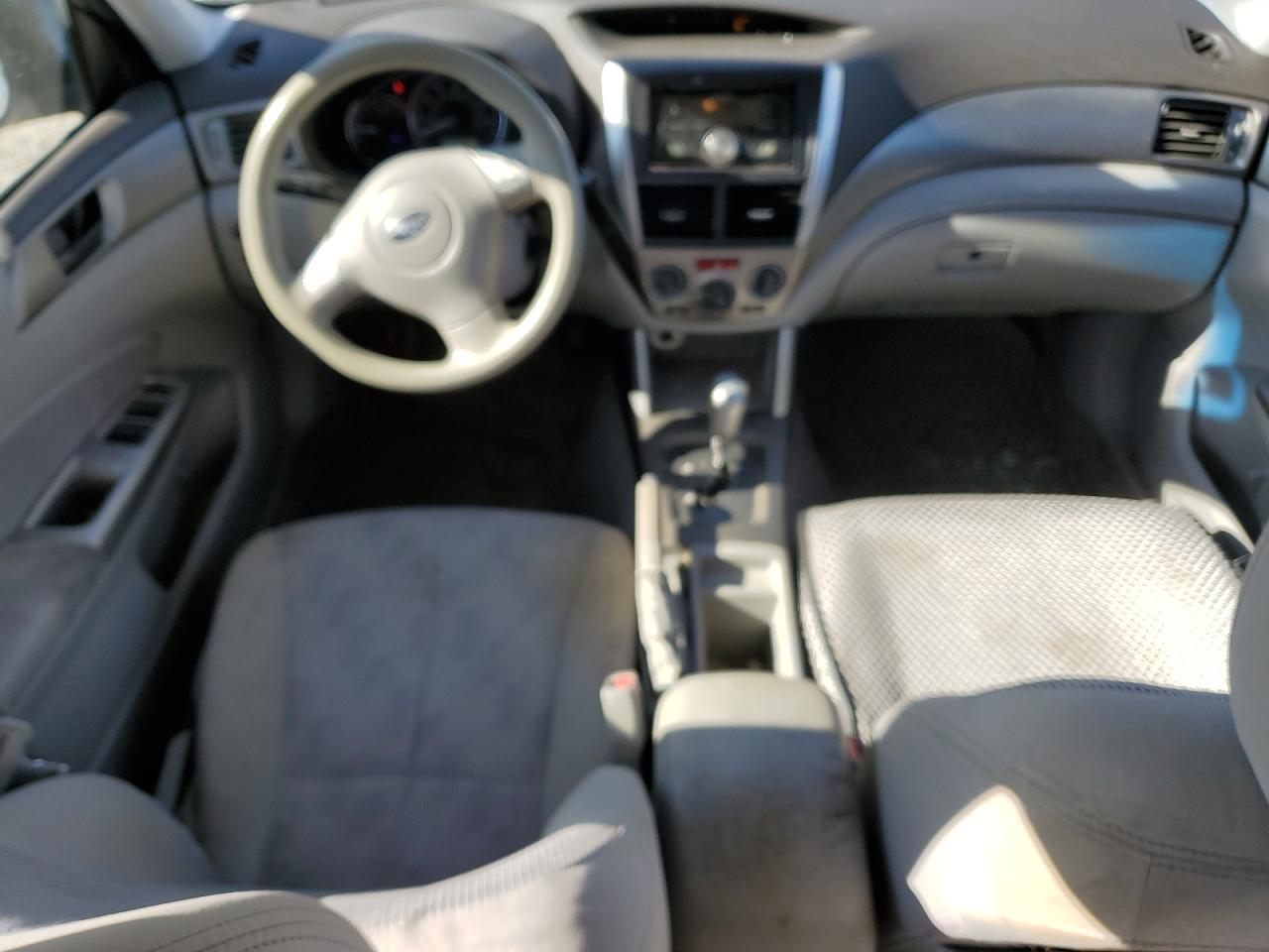 2010 Subaru Forester - Image 8