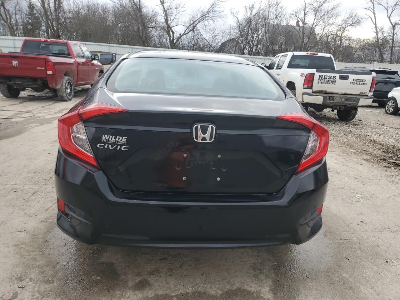 2018 Honda Civic Lx VIN: 19XFC2F53JE043093 Lot: 80668354