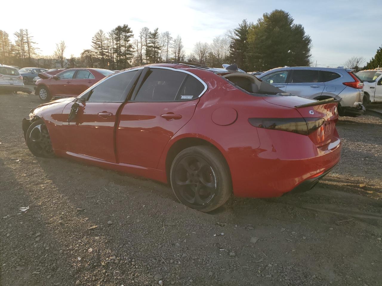 2019 Alfa Romeo Giulia - Image 2