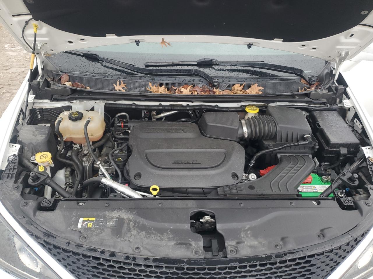 2019 Chrysler Pacifica - Image 12