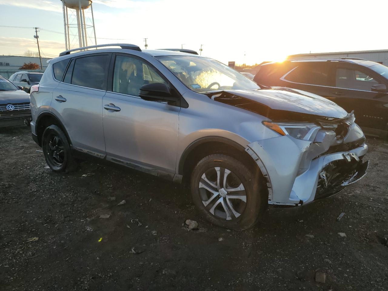 VIN 2T3ZFREV9HW360132 2017 TOYOTA RAV4 no.4