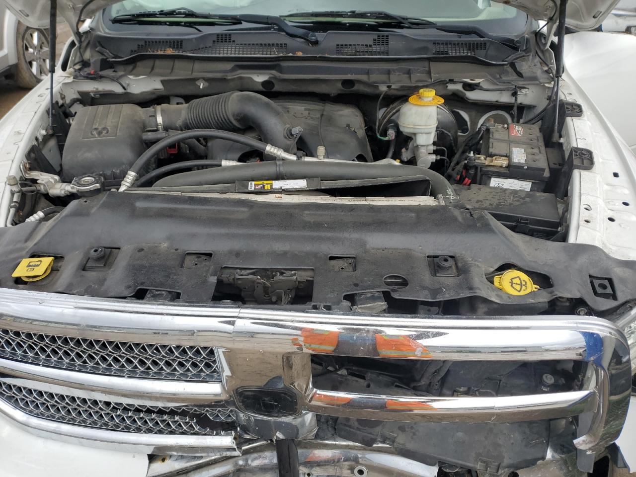 2015 RAM 1500 - Image 12