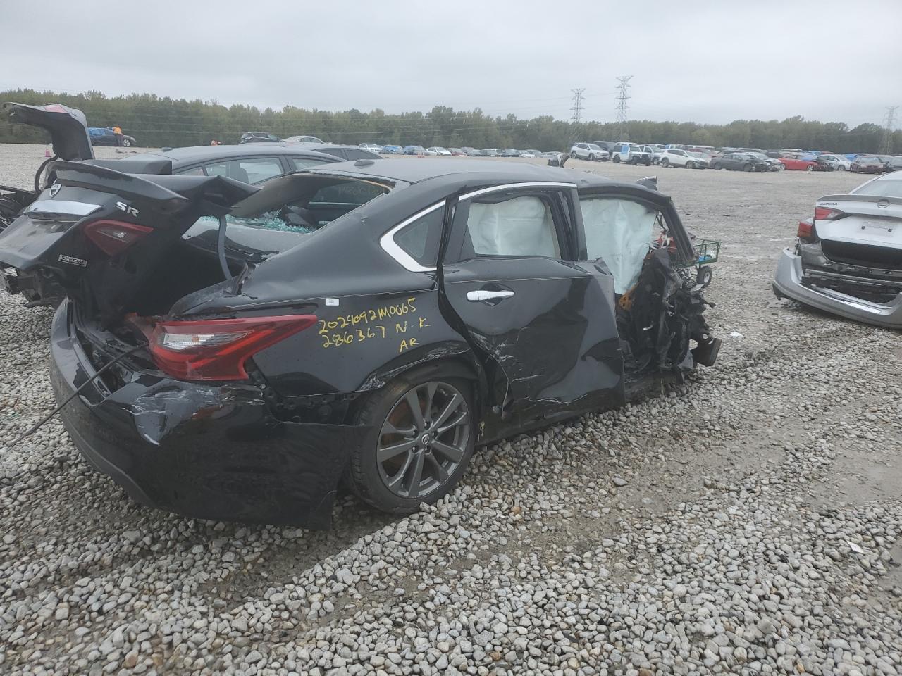 2018 Nissan Altima - Image 3