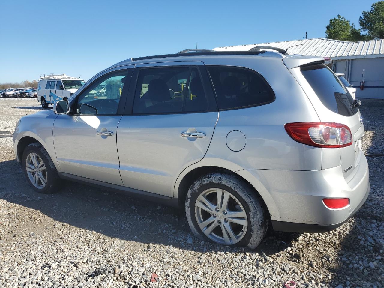 2011 Hyundai Santa Fe - Image 2