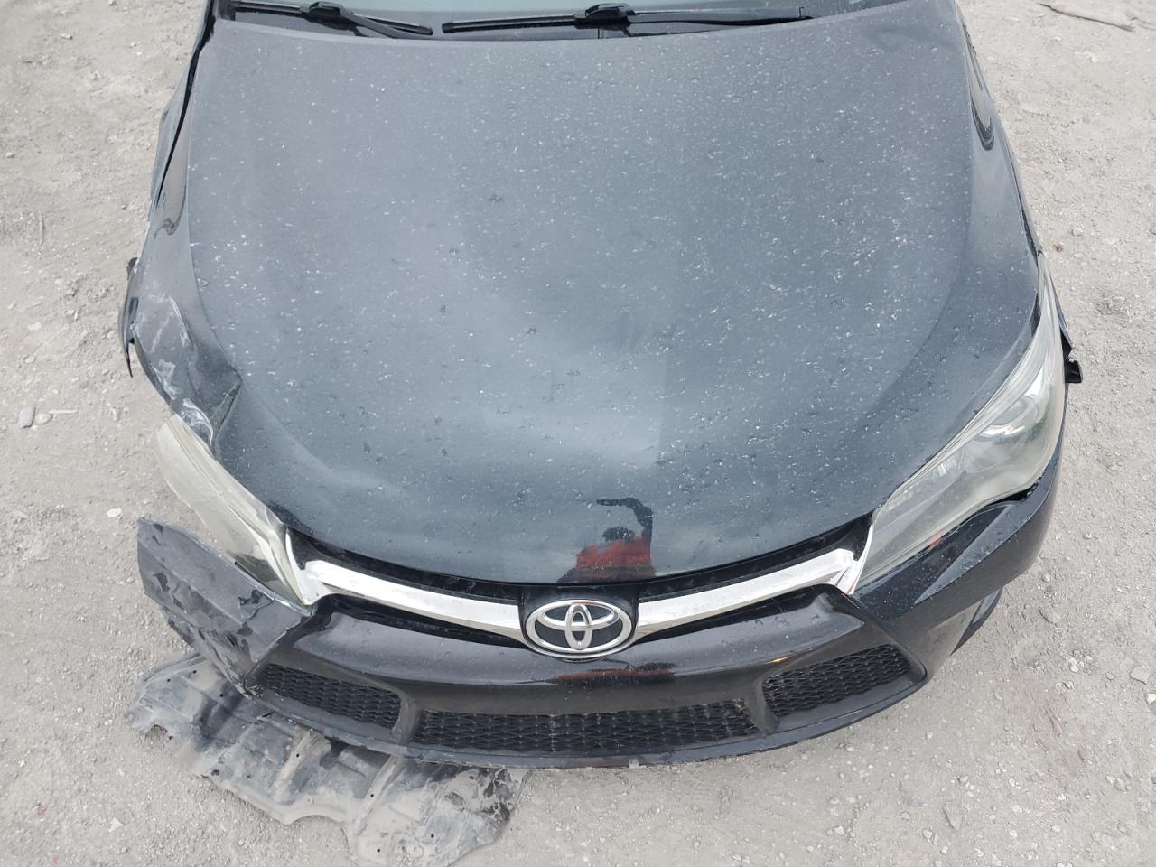 2016 Toyota Camry - Image 13