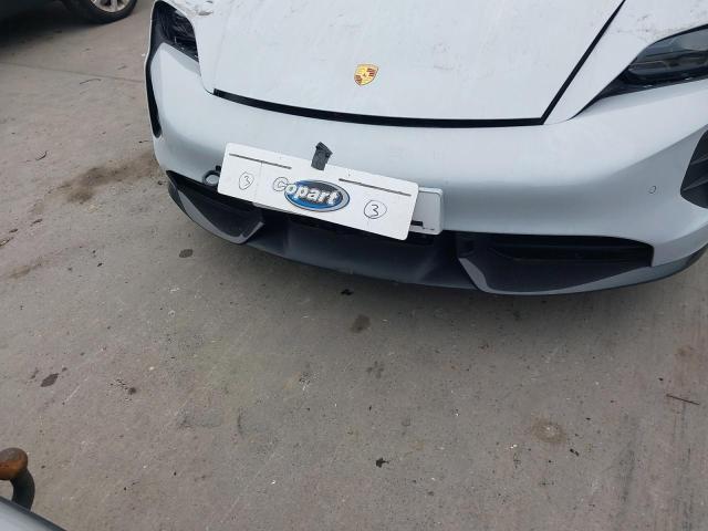 2024 PORSCHE TAYCAN TUR