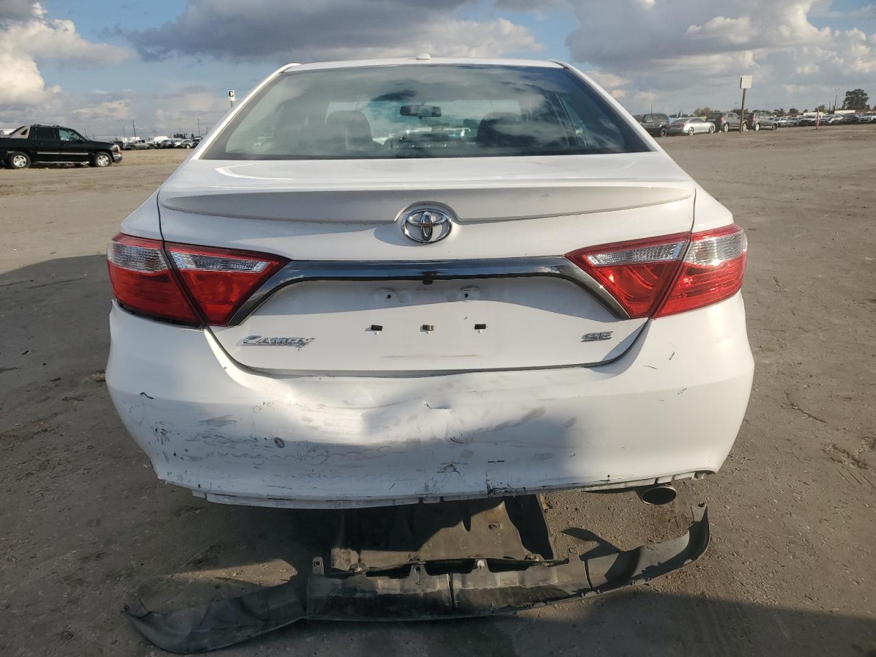 VIN 4T1BF1FKXGU222033 2016 TOYOTA CAMRY no.6