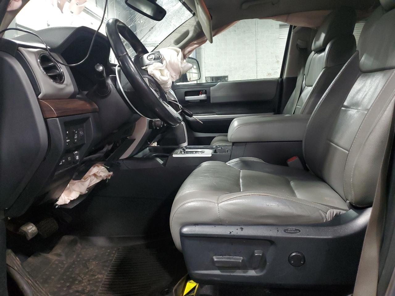 2018 Toyota Tundra - Image 7