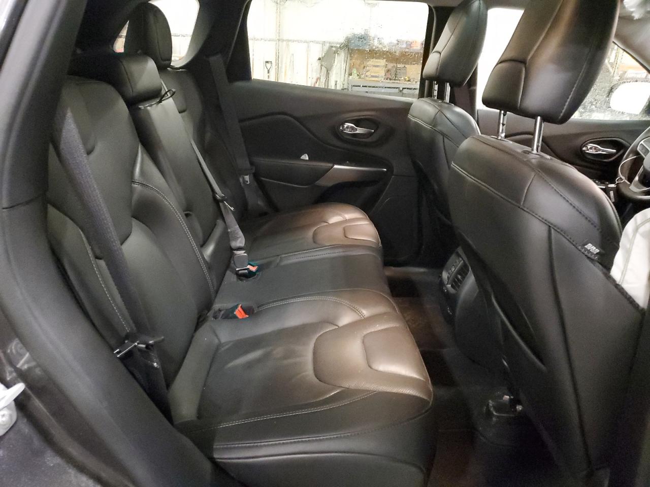 2021 Jeep Grand Cherokee - Image 11