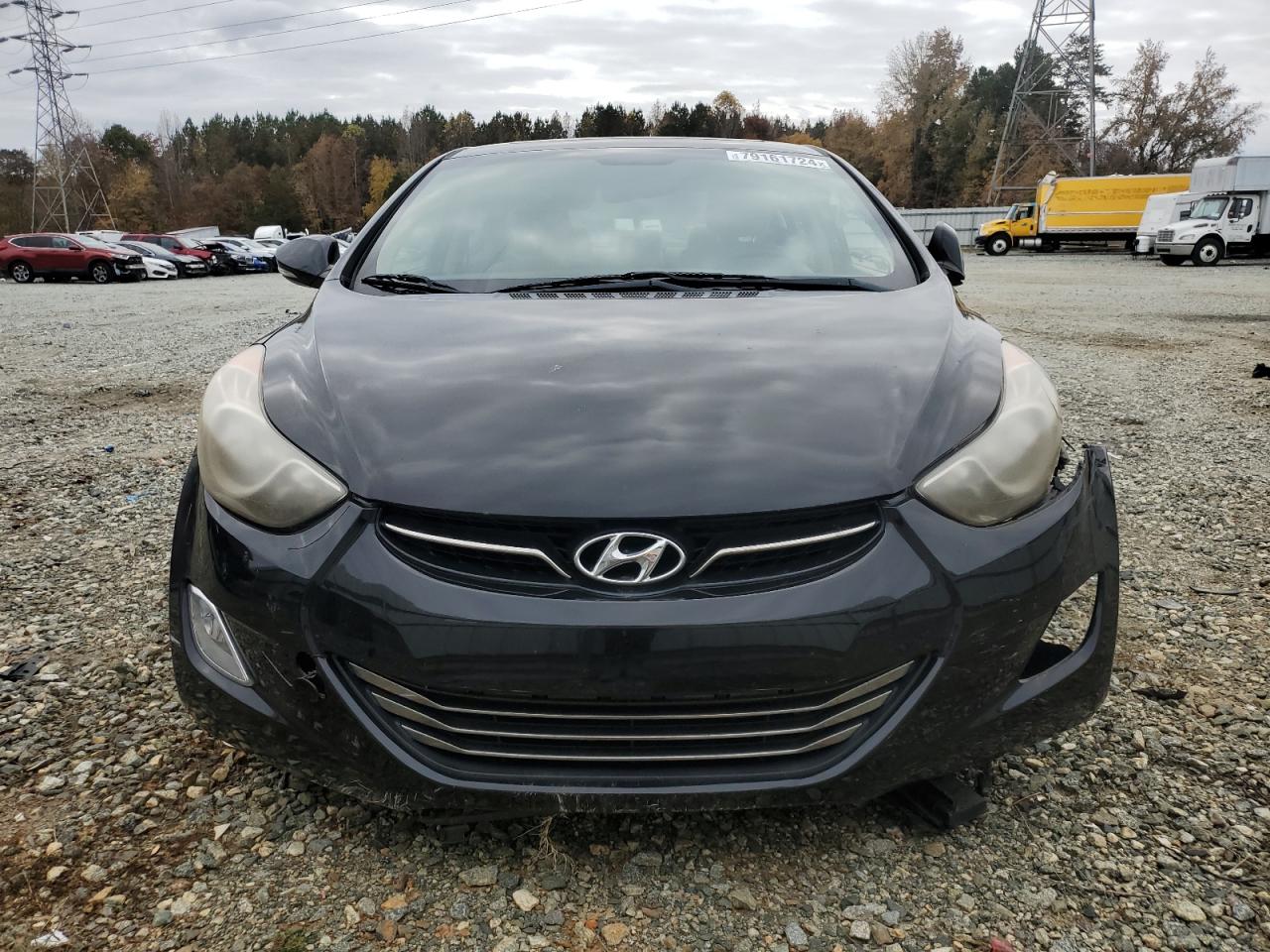 2013 Hyundai Elantra - Image 5