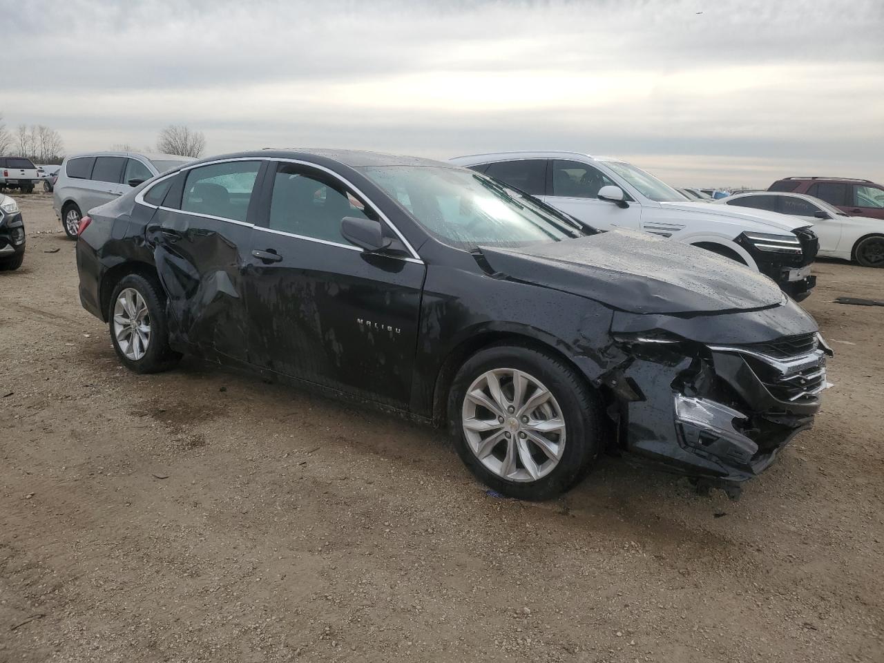 2023 Chevrolet Malibu - Image 4