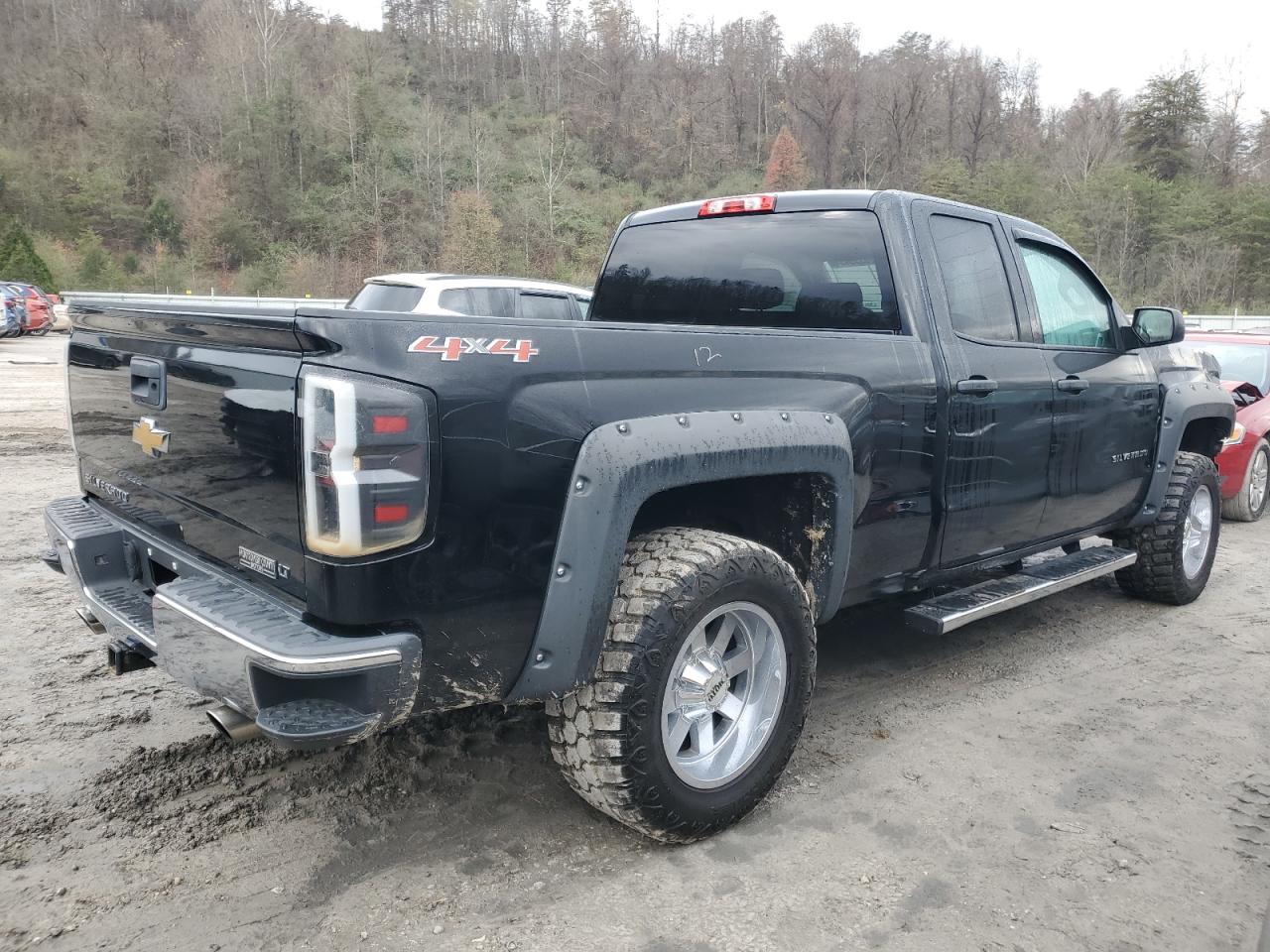 2014 Chevrolet Silverado - Image 3
