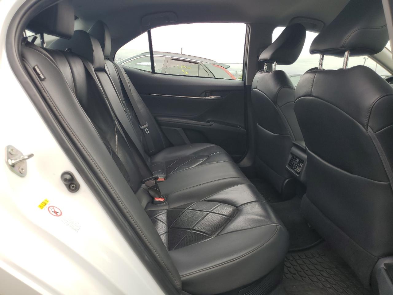 2018 Toyota Camry - Image 10