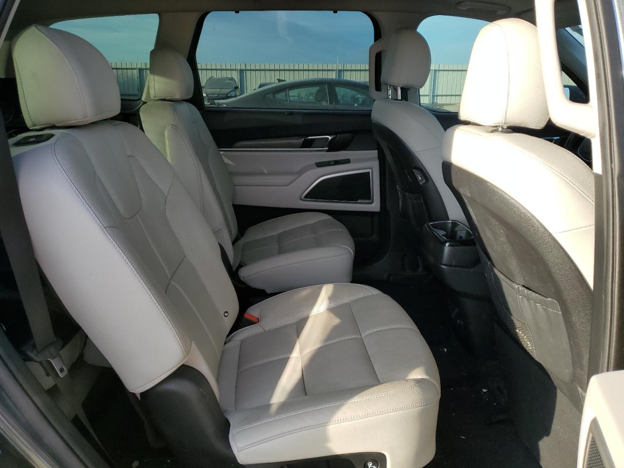 2020 Kia Telluride - Image 11