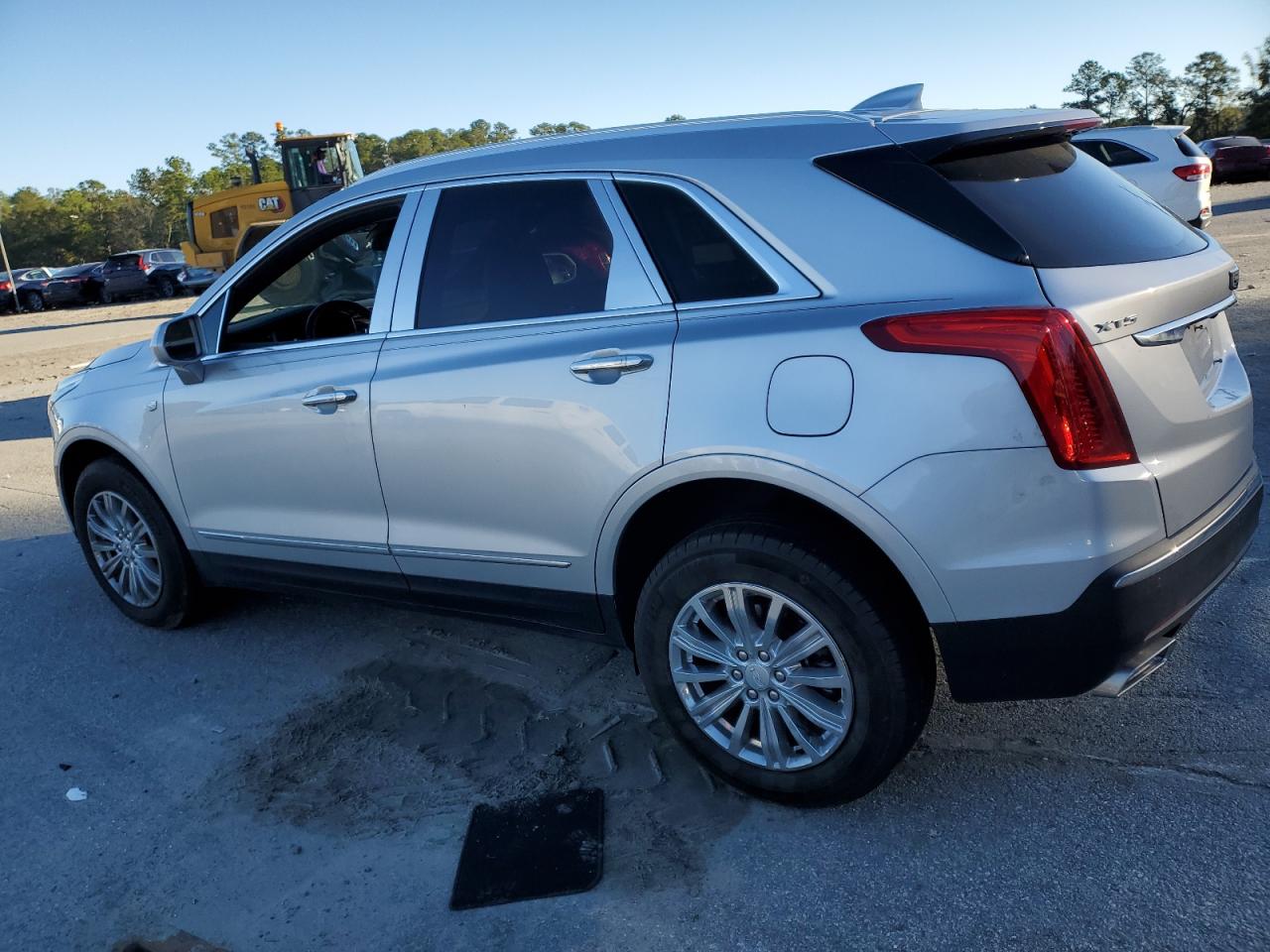 2017 Cadillac XT5 - Image 2