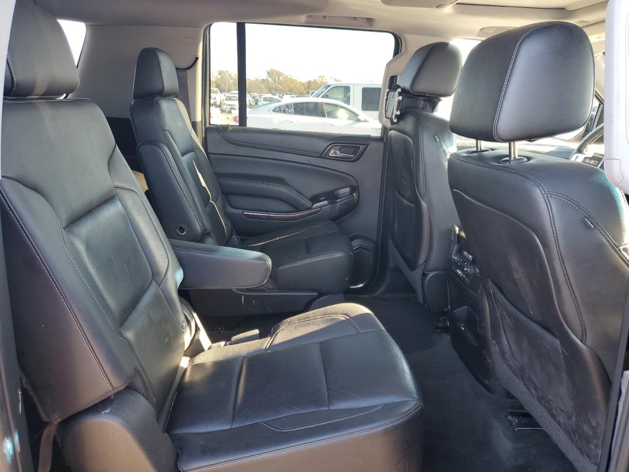 2015 GMC Yukon Xl K1500 Slt VIN: 1GKS2HKC4FR117663 Lot: 78266224
